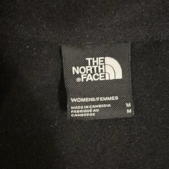 The NorthFace quarter zip - Picture 2 of 4